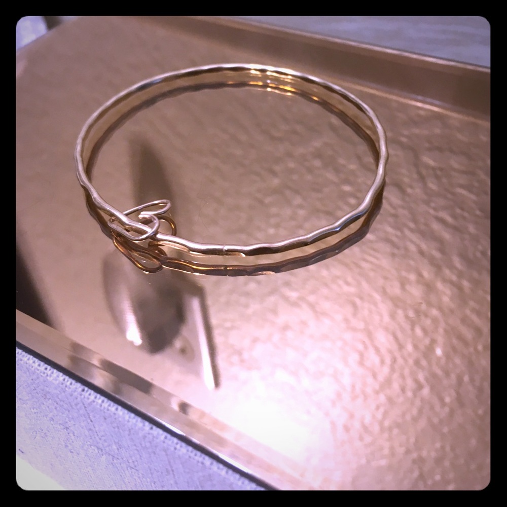 Hawaiian Gold Stamped Bangle / Floating Heart